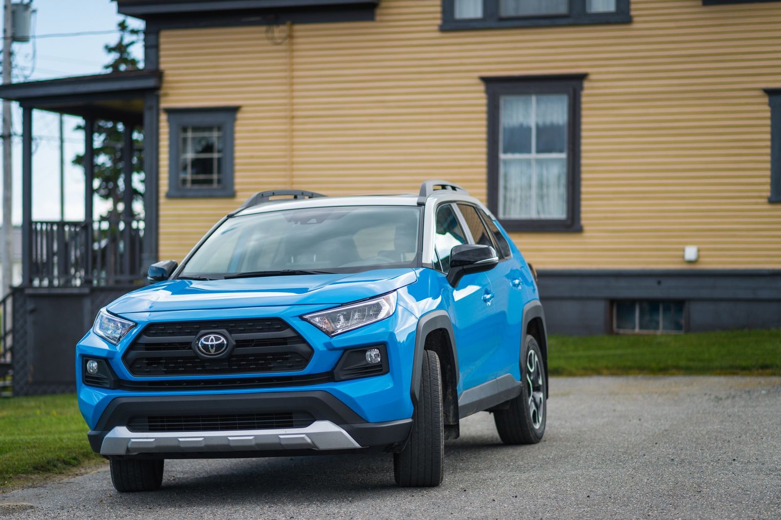 Toyota RAV4 2025 Launches with Striking New Design, Hybrid Power, and Premium Features